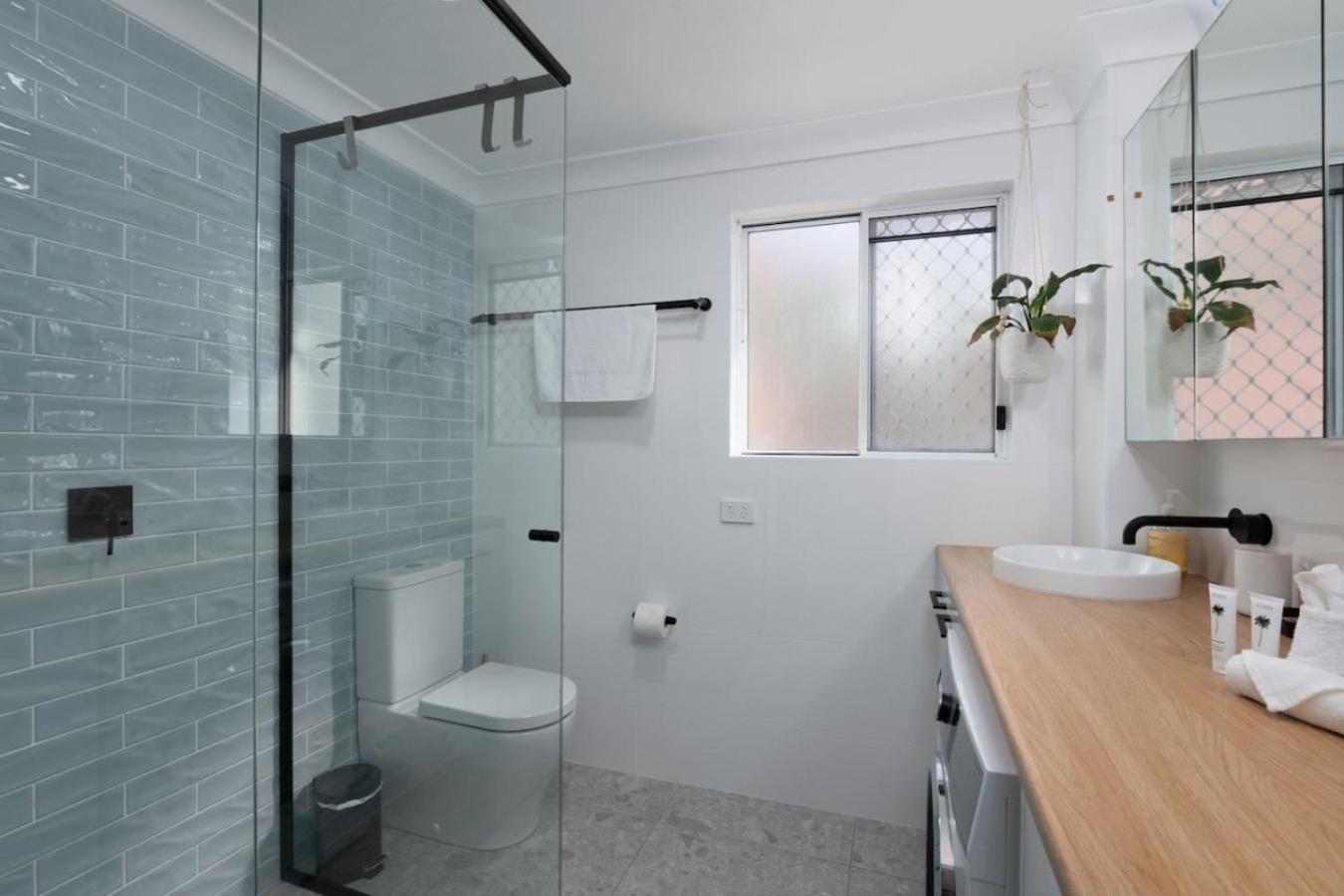 The Little Royale - 2b In Broadbeach Apartment