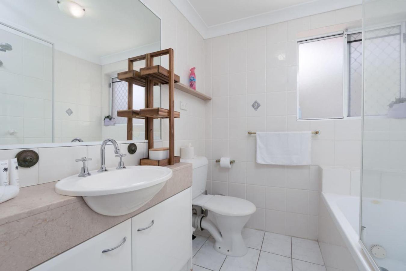 The Little Royale - 2b In Broadbeach Apartment